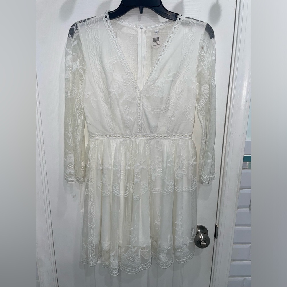 White lace dress